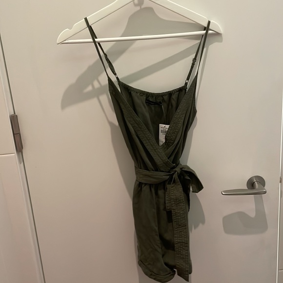 Abercrombie & Fitch Army Green Romper with Belt - Picture 2 of 4